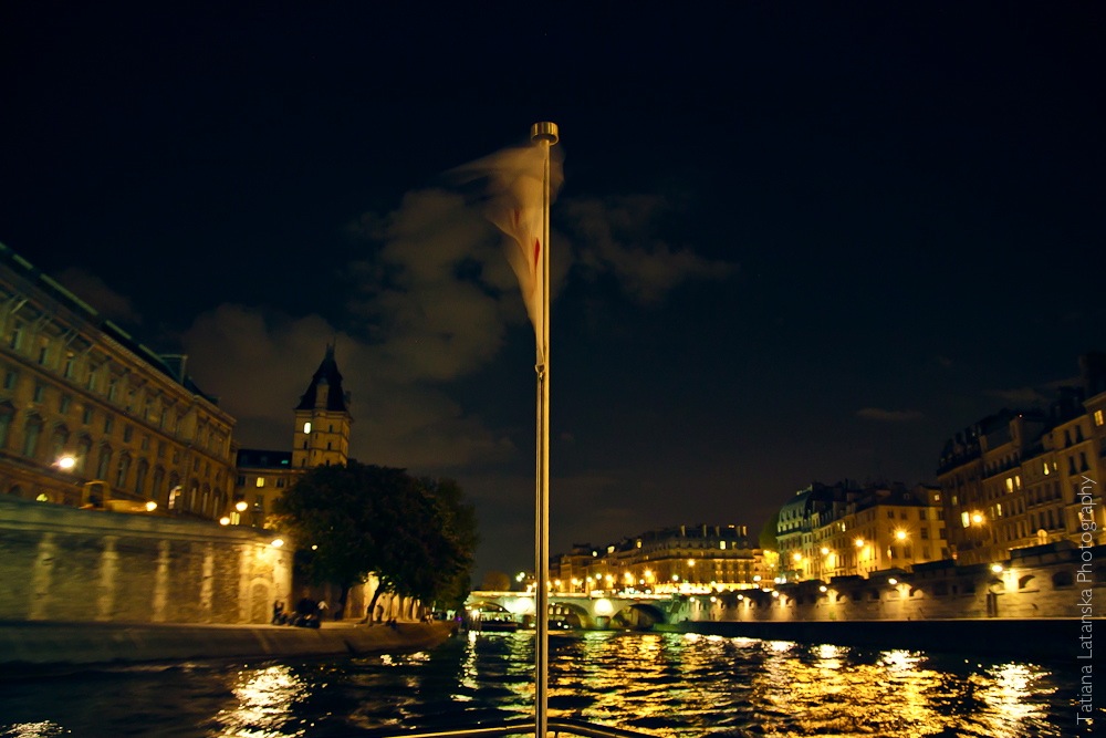 Ночной Париж. Фото Татьяны Латанской.